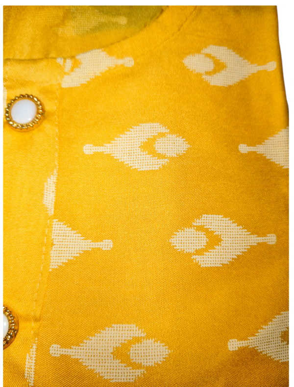 women’s cotton kurti with eye print, button placket (size 3xl)